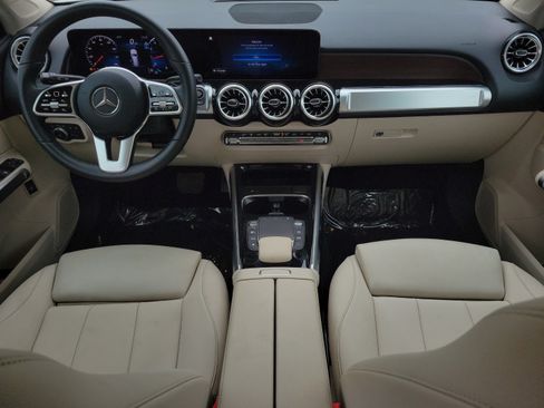 Certified 2023 Mercedes-Benz GLB 250 image 12