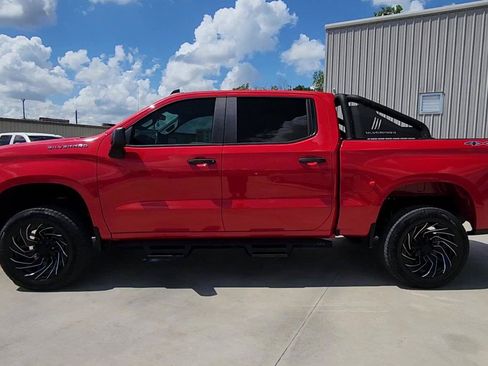 Used 2020 Chevrolet Silverado 1500 Custom w/ Custom Value Package AWD/4WD image 5