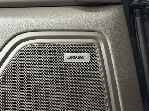 New 2026 Porsche Macan image 30