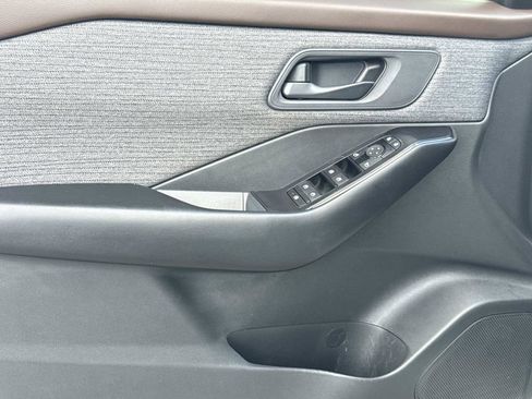 Certified 2023 Nissan Rogue S AWD/4WD image 17