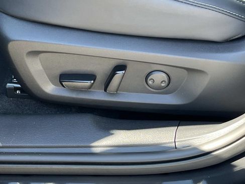 New 2026 Mitsubishi Outlander SE AWD/4WD image 11