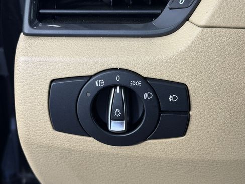 Used 2015 BMW X1 sDrive28i RWD image 17