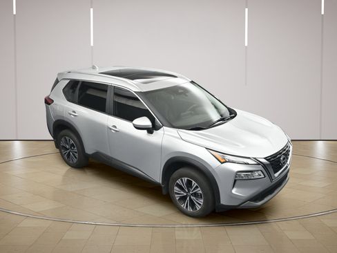 Certified 2023 Nissan Rogue SV w/ SV Premium B Package FWD image 32