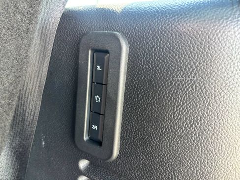 Used 2017 Ford Expedition Platinum RWD image 17