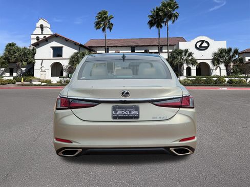 Certified 2025 Lexus ES 350 w/ Premium Package FWD image 3