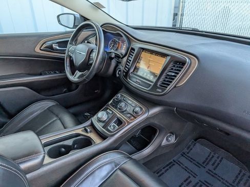Used 2015 Chrysler 200 C w/ Navigation & Sound Group I image 29