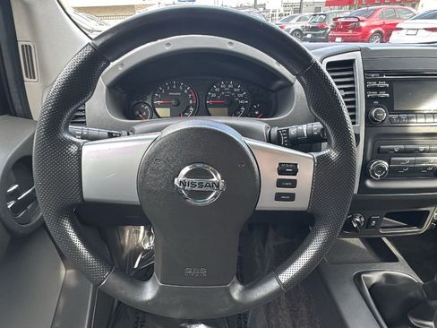 Used 2013 Nissan Xterra S image 22