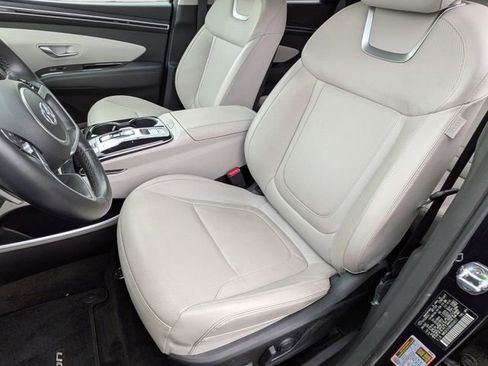 Used 2022 Hyundai Tucson Limited image 25