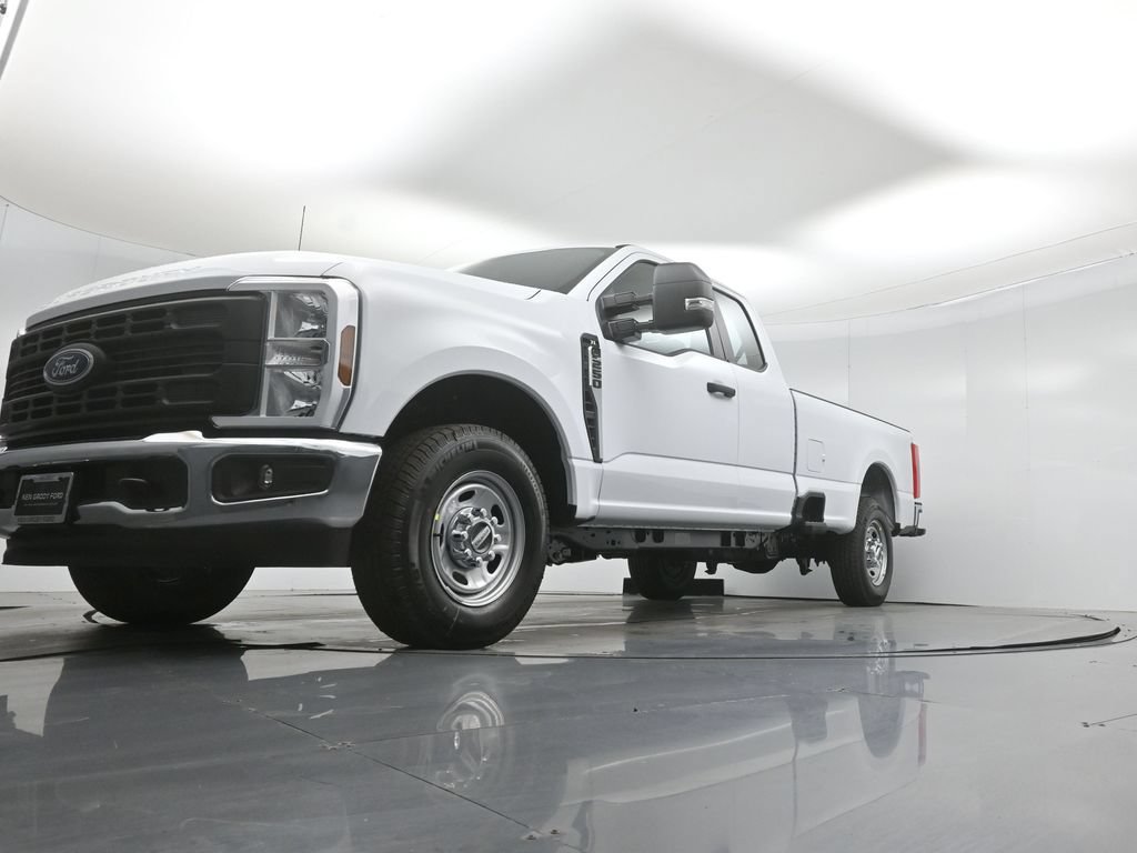 New 2026 Ford F250 XL w/ XL Chrome Package RWD image 37