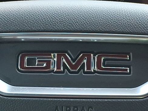Used 2023 GMC Canyon AT4 w/ AT4 Premium Package AWD/4WD image 30