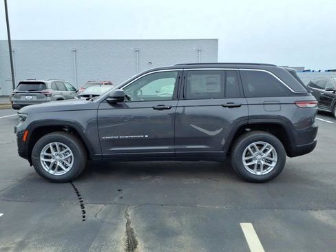 New 2026 Jeep Grand Cherokee Laredo AWD/4WD image 3