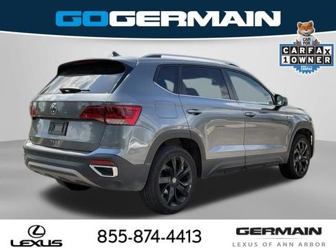 Used 2024 Volkswagen Taos SE FWD image 8