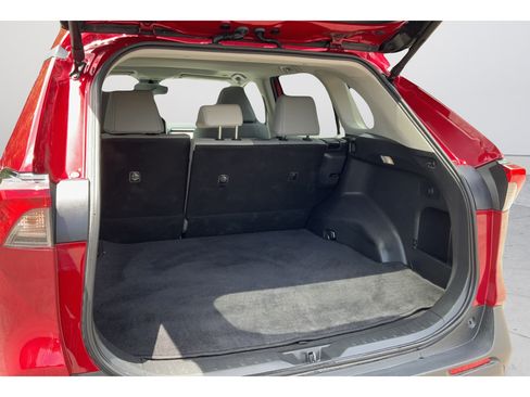 Used 2025 Toyota RAV4 XLE Premium FWD image 18