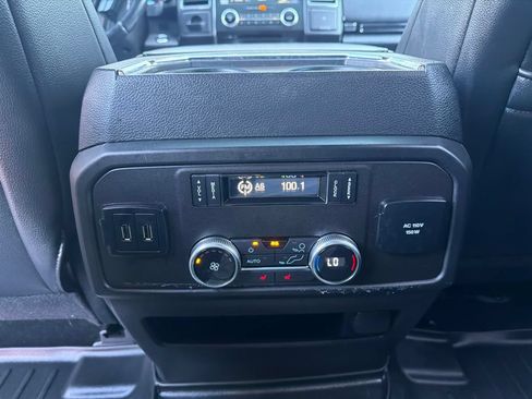 Used 2018 Ford Expedition Limited w/ Equipment Group 302A AWD/4WD image 23