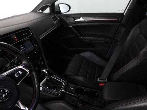Used 2019 Volkswagen GTI SE FWD image 19