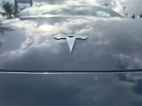 Used 2023 Tesla Model 3 Performance image 40