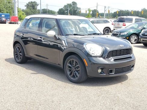 Used 2011 MINI Cooper Countryman S FWD image 4