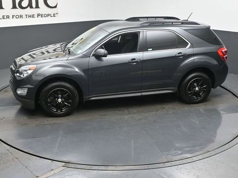 Used 2017 Chevrolet Equinox LT w/ Convenience Package image 58