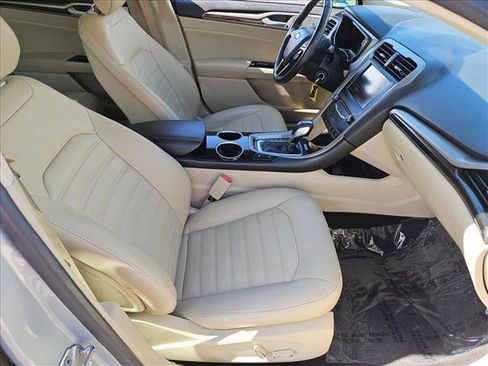 Used 2013 Ford Fusion Energi SE w/ Driver Assist Pkg FWD image 18