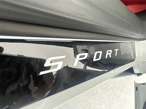 Used 2019 Bugatti Chiron image 29