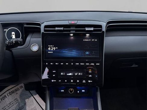 Used 2023 Hyundai Tucson Limited image 17