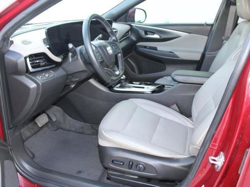 Used 2024 Buick Envista Avenir FWD image 12