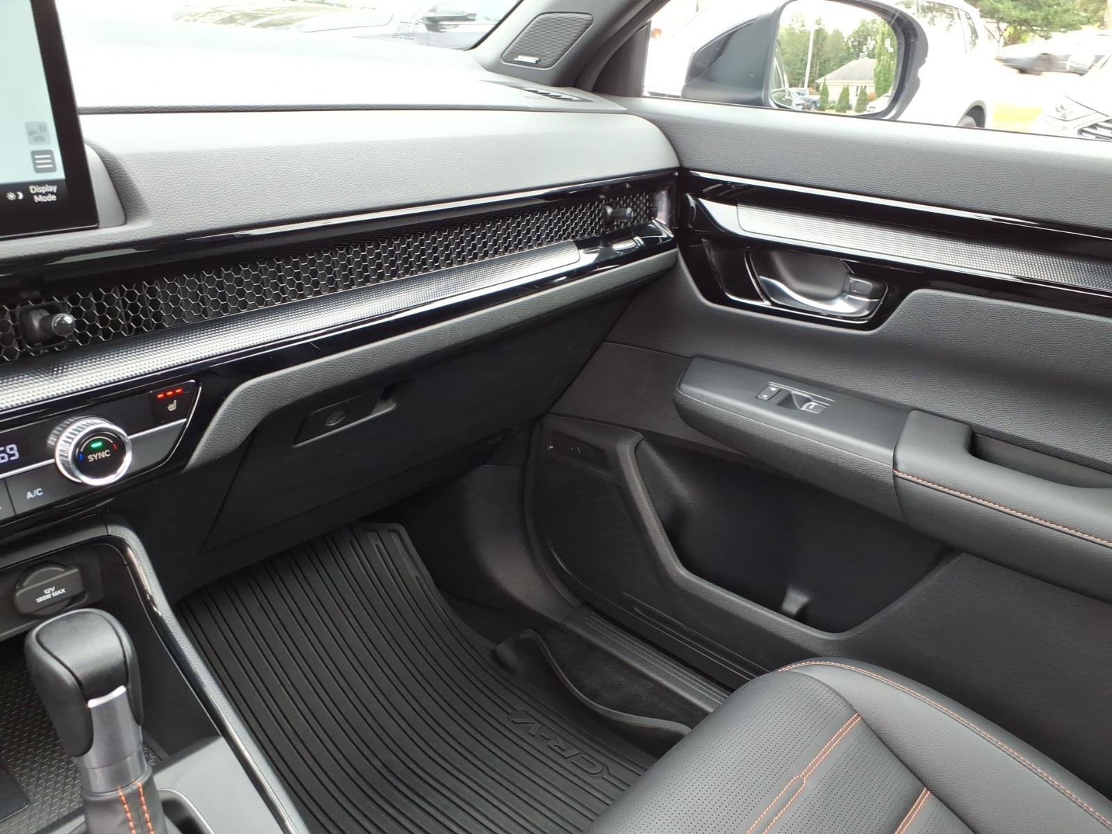 Used 2024 Honda CR-V Sport Touring image 27
