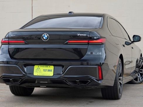 Used 2023 BMW 760i xDrive AWD/4WD image 5