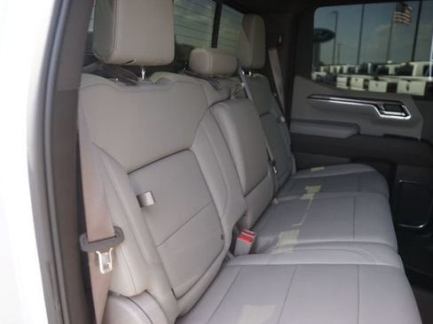 Used 2022 Chevrolet Silverado 1500 LTZ AWD/4WD image 17