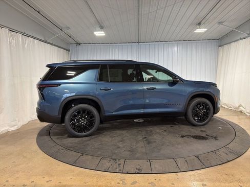 New 2026 Chevrolet Traverse LT w/ Midnight/Sport Edition image 10