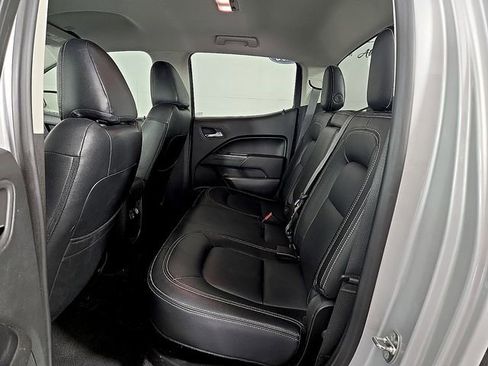 Used 2020 Chevrolet Colorado LT RWD image 9