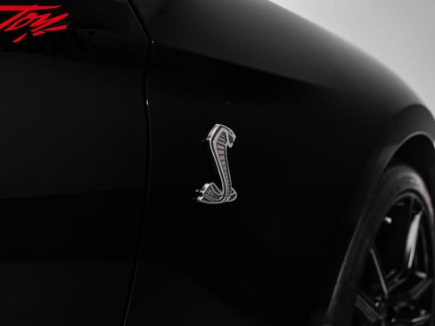 Used 2021 Ford Mustang Shelby GT500 w/ Technology Package RWD image 14