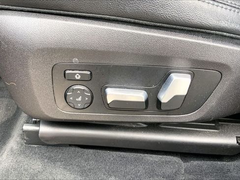 Used 2021 BMW X3 sDrive30i w/ Premium Package RWD image 32