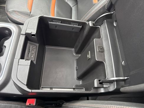 Certified 2021 GMC Sierra 2500 AT4 w/ AT4 Premium Plus Package image 38