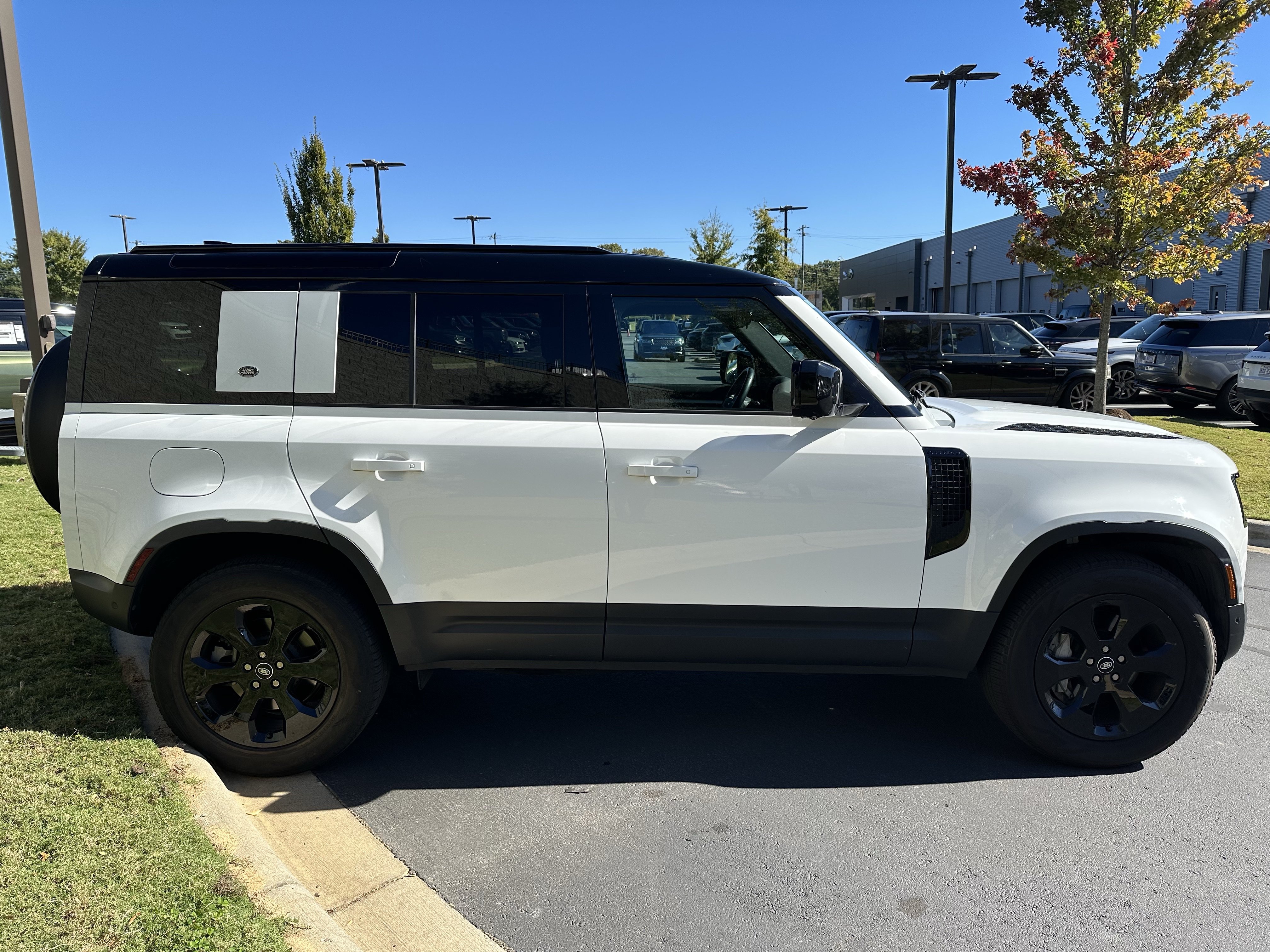 Used 2024 Land Rover Defender 110 S AWD/4WD image 8