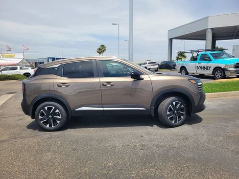 New 2026 Nissan Kicks SV w/ Interior Electronics Package AWD/4WD image 4