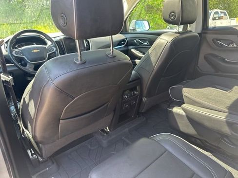Used 2021 Chevrolet Traverse High Country AWD/4WD image 53