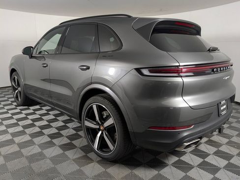 New 2026 Porsche Cayenne image 3