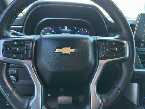 Used 2023 Chevrolet Suburban LT image 13