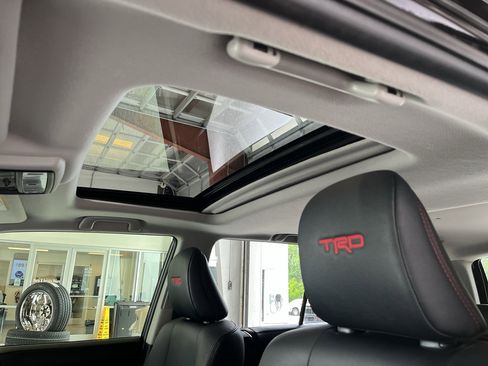 Used 2024 Toyota 4Runner TRD Off-Road Premium w/ Moonroof Package AWD/4WD image 21
