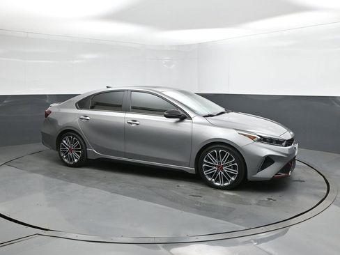 Used 2024 Kia Forte GT w/ GT2 Package image 17