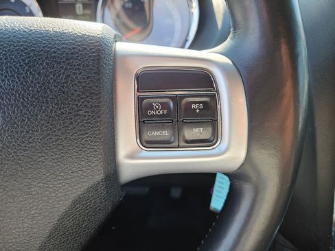 Used 2017 Dodge Grand Caravan GT FWD image 18