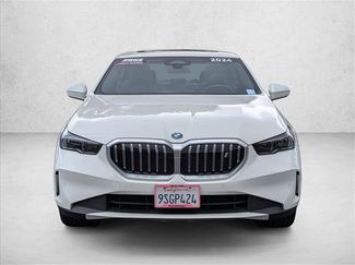 Used 2024 BMW i5 eDrive40i w/ Convenience Package RWD video 2