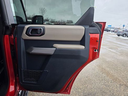 Used 2023 Ford Bronco Wildtrak AWD/4WD image 31