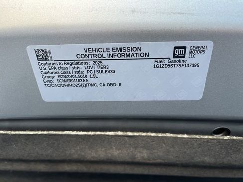 Used 2025 Chevrolet Malibu LT image 22