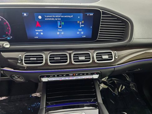 New 2026 Mercedes-Benz GLS 450 4MATIC image 16
