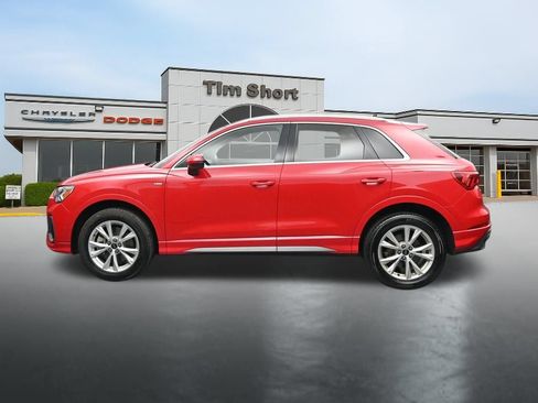 Used 2024 Audi Q3 2.0T Premium AWD/4WD image 2