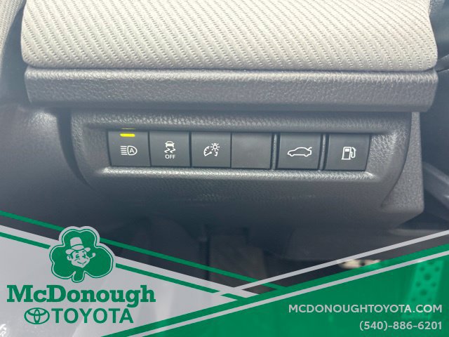 Used 2026 Toyota Camry SE FWD image 17