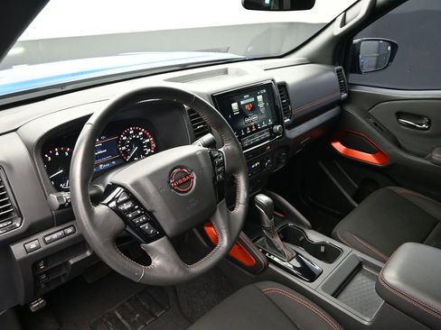 Used 2024 Nissan Frontier Pro-X w/ Technology Package image 17