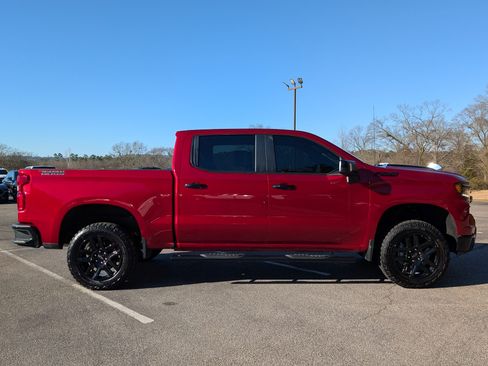 Used 2024 Chevrolet Silverado 1500 LT Trail Boss w/ LT Trail Boss Premium Package image 10
